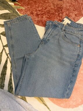 H&M Light Blue Denim Mom Jeans